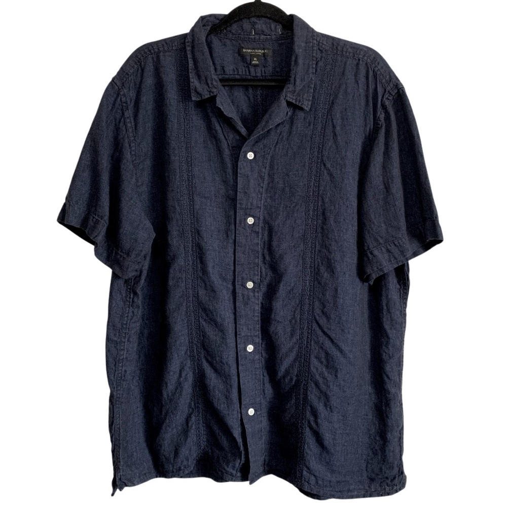 Banana Republic 100% Linen Buttoned Front Short Sleeves Shirt